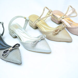 woman’s Bow low heel pump